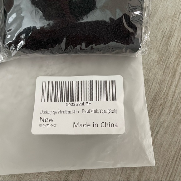 ❌SOLD❌ Denfany Spa Headband 4 Pack Facial Mask, Yoga (Black) - Picture 4 of 4